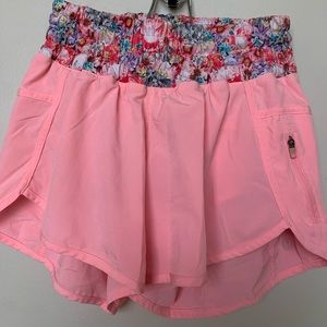 LULULEMON shorts bright pink, floral waist band
